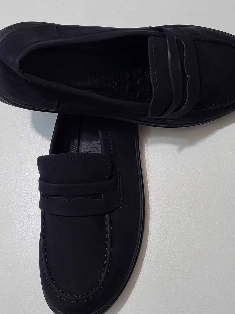 SHEIN Black Matte Classic Penny Loafers Women's Size 9